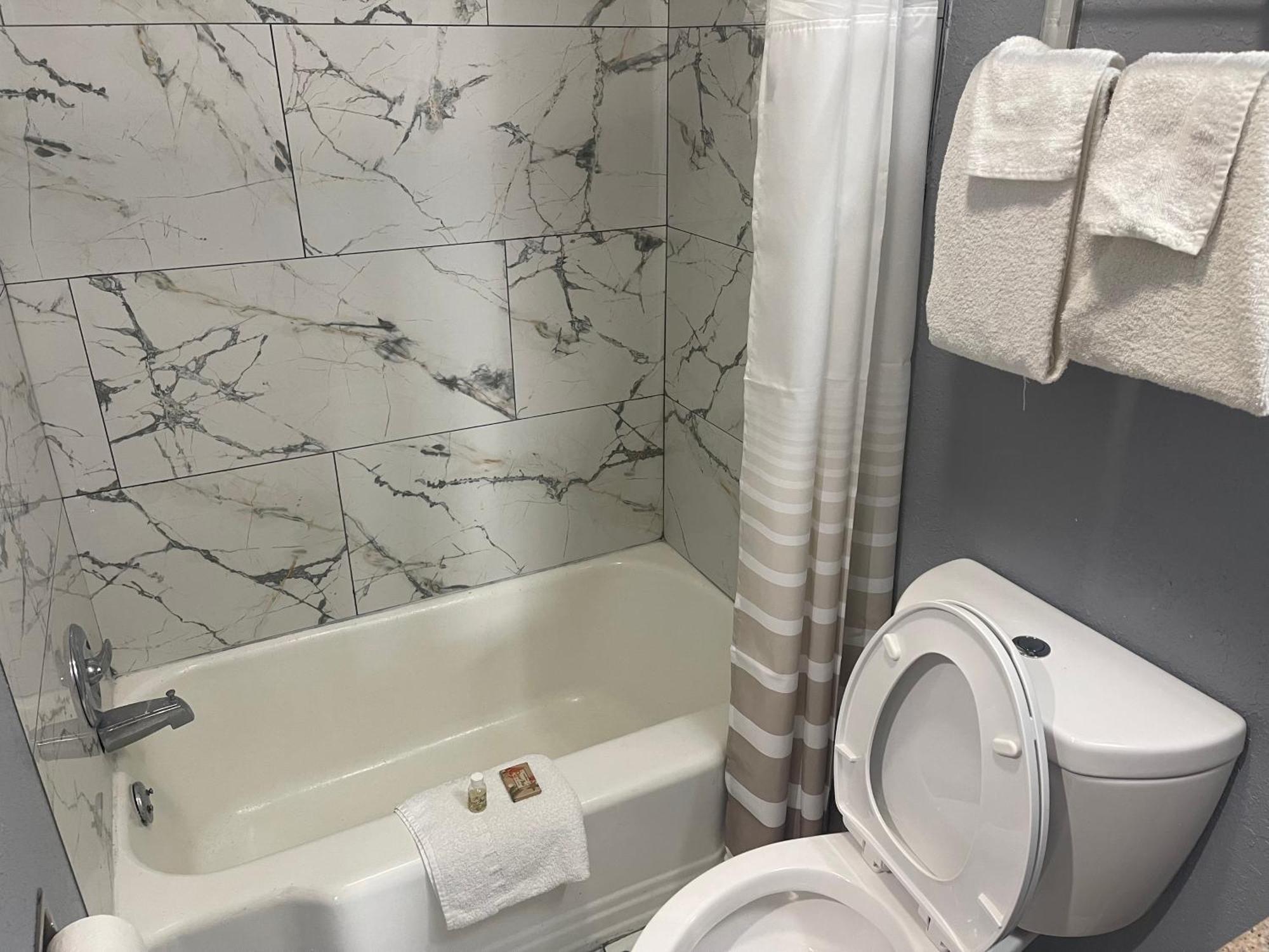 Americas Best Value Inn-Savannah Exteriör bild